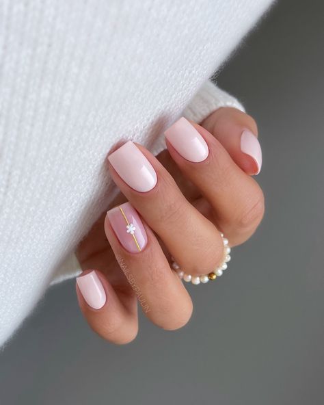 🤍🌸🤍 @noxnailspl 1703 Cotton Candy, 3491 Rubber Base Creamy Heather Reklama marki @noxnailspl #pinknails #springnails #pastelnails… | Instagram Trending Nails For Summer, Rubber Base Nail Designs, Rubber Nails Design, Nail Disain, Cotton Nails, Rubber Base Nails, Rubber Gel Nails, Rubber Nails, Cotton Candy Nails