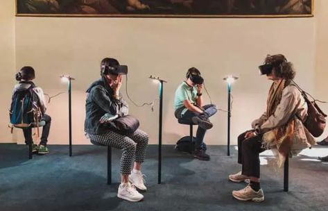 A quick read on how VR technology is altering the way we experience art in museums. (Image via MuseumNext) #virtualrealityexperience #virtualmuseum #art #culturalheritage #history #worldculture #museum Virtual Reality Design, Virtual Reality Technology, Vr Experience, Virtual Museum, Training And Development, Corporate Training, Experience Design, Design Museum, Augmented Reality