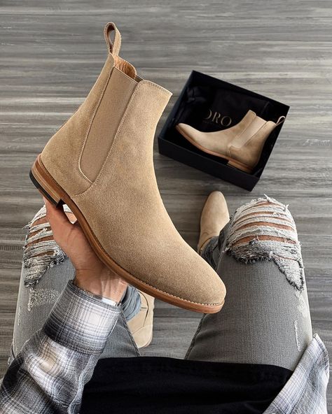 Boots Outfit Men Winter, Trending Shoes For Men, Tan Chelsea Boots, Men Winter Boots, Mens Chelsea Boots, Beard And Mustache Styles, Chelsea Boots For Men, Male Footwear, Boots Outfit Men