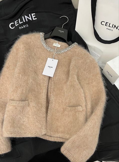 Celine Jacket, Korean Fashion Winter, Future Clothes, Expensive Clothes, Effortlessly Chic Outfits, Wardrobe Style, 가을 패션, Girly Fashion, Casual Style Outfits