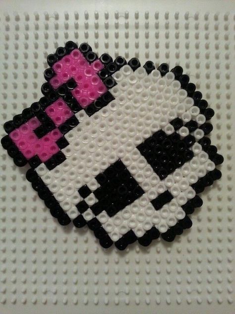 Melting Beads Ideas Aesthetic, Cute Pearler Bead Designs, Cute Hama Beads, Monster High Perler Beads, Hama Pearls Ideas, Pearl Beads Ideas, Hama Bead Ideas, Perler Beads Ideas 3d, Perler Beads Designs Pattern