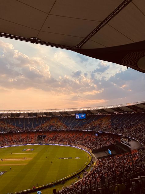 Indian Cricket Stadium, Cricket Asthetic Picture, Cricket Stadium Aesthetic, Cricket Aesthetic Snap, Cricket Stadium Wallpaper, Cricketer Aesthetic, Aesthetic Cricket, Cricket Aesthetic, Cricket Wallpaper