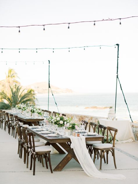 Beach Wedding Reception Tables, Beach Wedding Table Settings, Seaside Wedding Theme, Destination Wedding Cabo, Outdoor Beach Wedding, Beach Wedding Tables, Los Cabos Wedding, Wedding Stage Backdrop, Martha Weddings