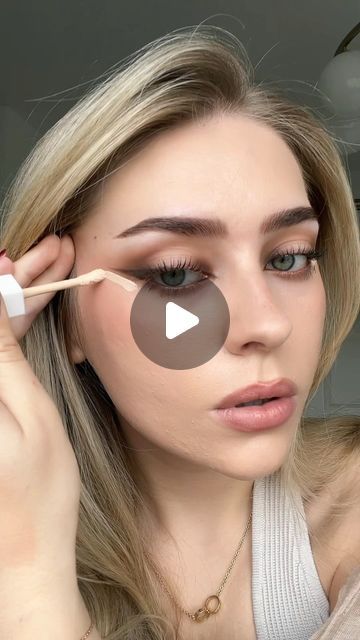 Human Body Temperature, New Year's Makeup, Sephora Sale, Ipsy Glam Bag, Colourpop Cosmetics, Glam Bag, Makeup Transformation, Eyeliner Tutorial, Life Of The Party