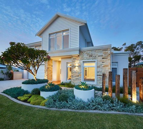 Hamptons Front Garden, Hamptons Landscaping, Hamptons Garden, Hampton Garden, Coastal Exterior, Coastal Landscaping, Front Garden Landscape, Front Garden Design, Farmhouse Landscaping