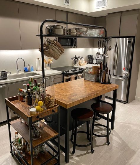 Small Kitchen Industrial Style, Apartment Kitchen Island, Studio Apartment Kitchen, Ikea Kitchen Island, Dream Kitchens Design, Studio Apartment Decorating, Kitchen Diner, Apartment Kitchen, Ikea Kitchen