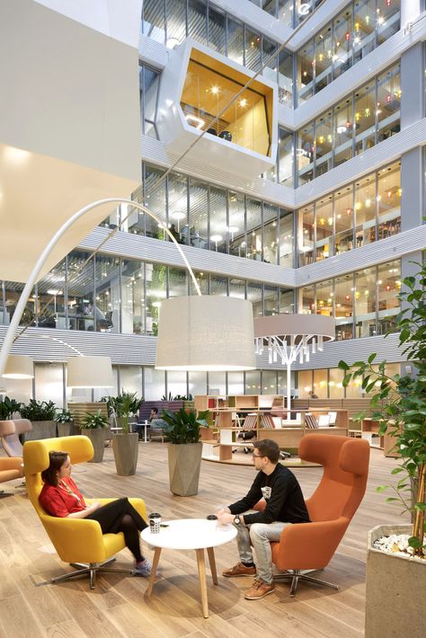 Office Atrium Design, Office Atrium, Interior Hacks, Evolution Design, Atrium Design, Office Lounge, Luxury Office, Timber Cladding, Workspace Design