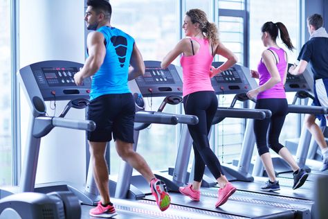 Ever heard of the 10-20-30 workout? The training protocol refers to a specific interval format: run, bike row, etc. at a gentle pace for 30 seconds (low), accelerate for 20 seconds (medium) then pu… 30 Minute Treadmill Workout, Treadmill Workouts, Treadmill Workout, Oufits Casual, Health Club, Body Fitness, Fitness Club, Fitness Center, Two People