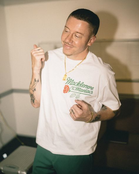 Macklemore Outfit, Macklemore Wallpaper, Macklemore Aesthetic, Soccer Tees, Prince Purple Rain, Macklemore, Dream Concert, Cute Rappers, Gender Envy