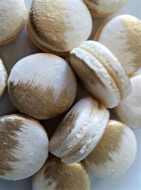 Macaroons Birthday, Eid Moubarak, Macaron Cake, Cocoa Cookies, Fall Wedding Cakes, French Macarons, Homemade Chocolate, Tips And Advice, Macaroons