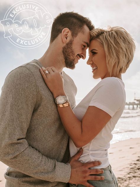 Savannah Chrisley, Top Haircuts For Men, Caesar Haircut, Flat Top Haircut, Bald Fade, Surprise Proposal, Trending Hairstyles, Fade Haircut, Long Bob