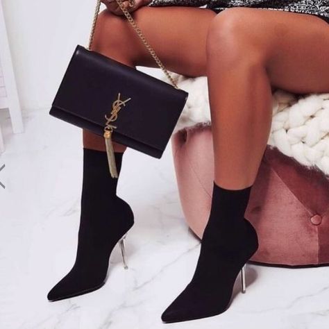 Chic High Heels, Sock Booties, Chic Heels, Favorite Boots, Shoe Boutique, Girly Fashion, Sneaker Heels, Heel Boots, Shoe Lover