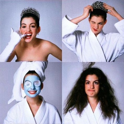 Anne Hathaway as Mia Thermopolis in “Princess Diaries” promo Princes Diaries, Princess Diaries 2, Diary Movie, The Princess Diaries, I Love Cinema, Normal Body, Princess Diaries, Pretty Princess, Mia 3