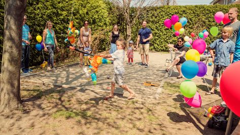 9 Classic Birthday Party Games for Old-Fashioned Fun Classic Birthday Party Games, Classic Birthday Party, 1940s Party, Fashion Birthday Party, Party Games For Kids, Outdoor Party Games, Classic Birthday, Birthday Snacks, Birthday Party Games For Kids