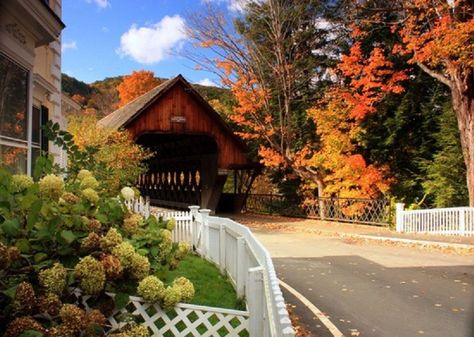 Woodstock Vt, Woodstock Vermont, Honeymoon Locations, New England Fall, Image Cover, Covered Bridge, Paradise On Earth, Fall Travel, Covered Bridges