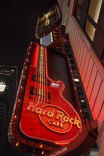 Hardrock Cafe, Cafe Nyc, Images Pop Art, Rock Aesthetic, Adams Family, Drink Signs, City That Never Sleeps, I ❤ Ny, Rock Cafe