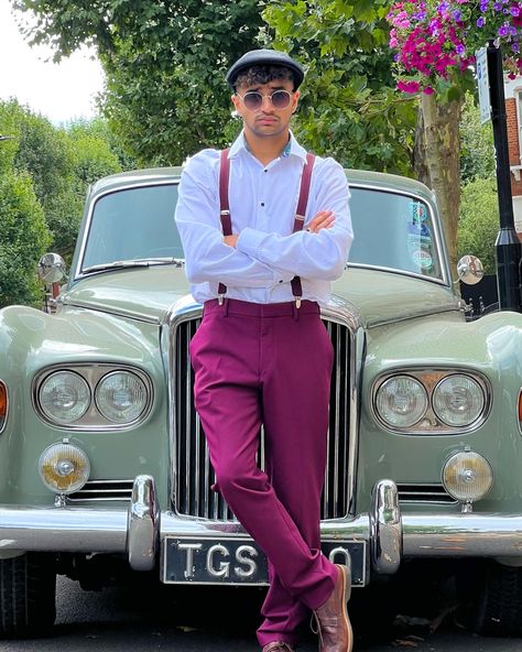 1950s Mens fashion. Maroon Trousers and suspenders. Peaky blinders who? Mens 50s Outfit, 50s Sock Hop Outfit Men, Grease Outfits 1950s Men, 1950s Mens Fashion Greaser, 1950s Male Fashion, 50s Outfits Men, Suspenders Outfit Men, Elliot Aesthetic, 50s Fashion Men