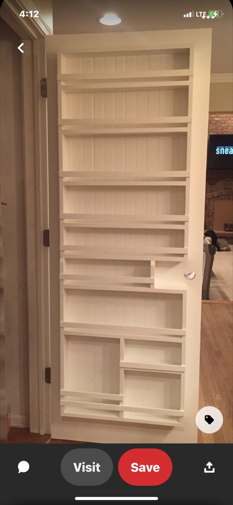 Diy Kast, Bedroom Closet Doors, Closet Diy, Tiny Closet, Diy Pantry, Pantry Closet, Closet Organization Diy, Kitchen Pantry Design, Diy Kitchen Storage