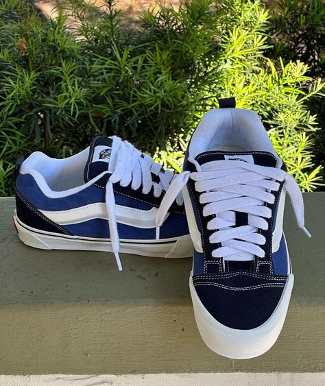 Vans Off The Wall Shoes, Pretty Sneakers, Tenis Vans, Trendy Shoes Sneakers, Pretty Shoes Sneakers, Shoes Outfit Fashion, Best Shoes For Men, Hype Shoes, Swag Shoes