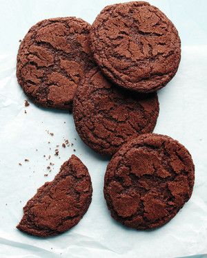 Mexican Hot-Chocolate Cookies Hot Chocolate Cookie Recipes, Mexican Hot Chocolate Cookies, Chocolate Gingerbread Cookies, Popular Cookies, Martha Stewart Recipes, Hot Chocolate Cookies, Mexican Chocolate, Mexican Hot Chocolate, Chocolate Cookie Recipes