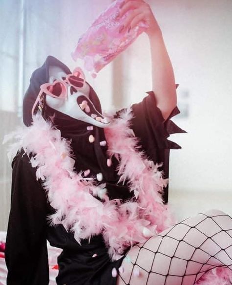 Pink Halloween Costumes, Scream Costume, As Aesthetic, Pink Witch, Weird Photography, Valentine Photo Shoot, Gothic Princess, Yandere Girl, Hallowen Ideas