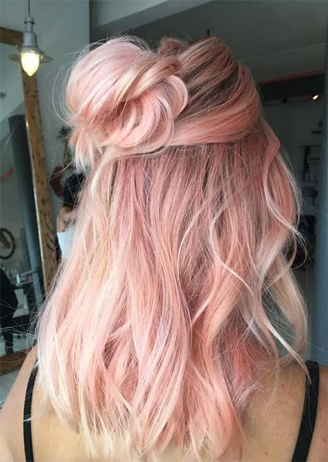 35 Charming Rose Gold Hair Colors Rose gold hair,hair colors,hairstyle ideas. Pink Ombre Hair, Buttery Blonde, Gold Hair Colors, Hair Color Rose Gold, Pastel Pink Hair, Ombré Hair, Rose Gold Hair, Ombre Hair Color, Pastel Hair