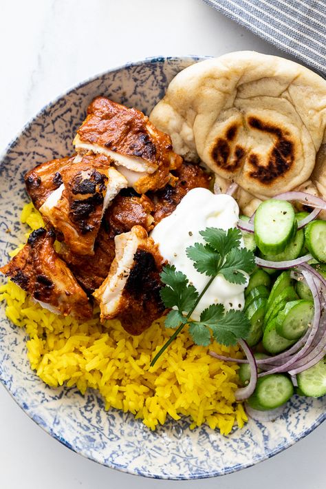 Chicken Baked, Chicken Easy, Naan Bread, Health Dinner Recipes, Simply Delicious, Cucumber Salad, Naan, Tandoori Chicken, Chicken Dinner