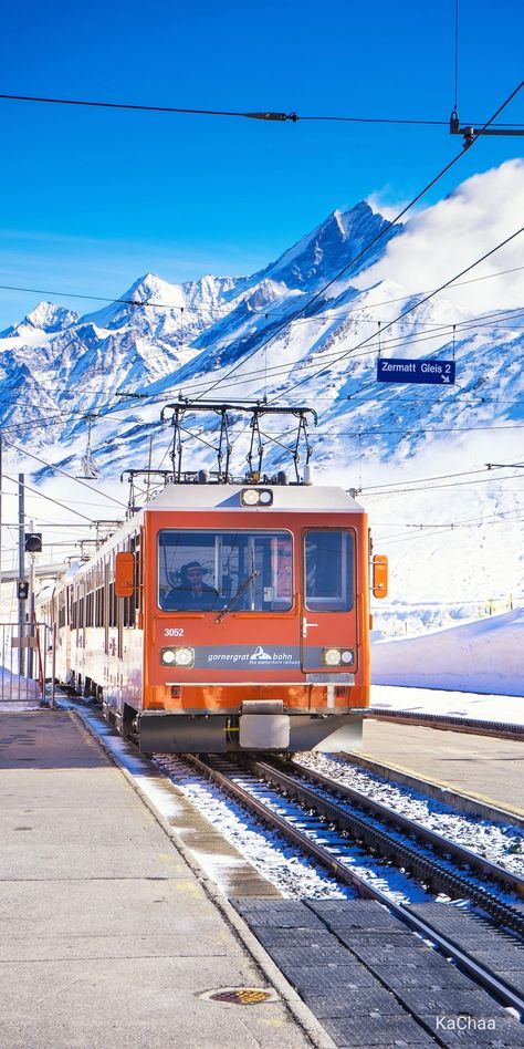 Swiss Train, Swiss Railways, Zermatt, Old Doors, All Aboard, Train Travel, Countries Of The World, Photography Inspo, Beautiful World