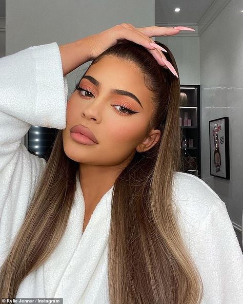 Kylie Jenner Makeup Look, Maquillage Kylie Jenner, Kylie Jenner Icons, Stile Kylie Jenner, Jenner Hair, Look Kylie Jenner, Kylie Jenner Hair, Jenner House, Looks Kylie Jenner