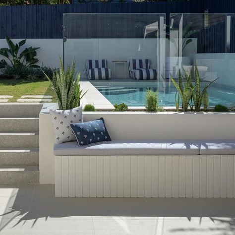 Hamptons Garden, Plunge Pool Ideas, Garden Pool Design, Outdoor Entertaining Ideas, Backyard Wall, Built In Bench Seating, Backyard Transformation, Outdoor Bench Seating, Outdoor Bbq Area