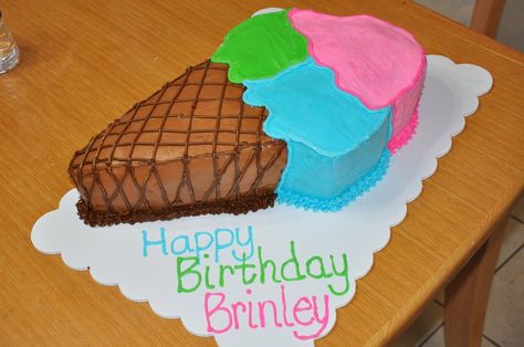 Ice Cream Birthday Party Theme, Funny Cakes, Ice Cream Cone Cake, Ice Cream Birthday Cake, Cake Templates, Italian Cake, Ice Cream Birthday Party, Designer Cakes, Cake Maker