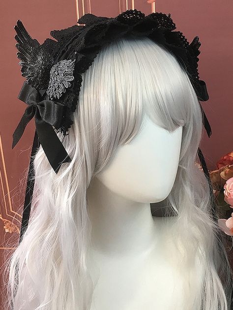 Elevate your Lolita fashion game with this exquisite Vintage Gothic Lolita Bowknots Hairband, adorned with ethereal angel wings. Available in two striking color combinations—White & Black, and classic Black—this hairband is the perfect finishing touch for your Gothic Lolita ensemble. Ethereal Angel, Gothic Headpiece, Macabre Fashion, Steampunk Fashion Female, Steampunk Fashion Male, Vintage Hair Accessories, Ribbon Hairstyle, Vintage Gothic, Black Accessories