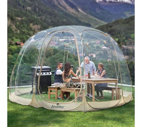 Read - Don't fret the outdoors in winter - This massive bubble tent will turn your backyard into a cozy retreat on Luxurylaunches Igloo Tent, Bubble Tent, Screen House, Camping Tent, Gazebo, Tent, Pop Up, Camping, Screen