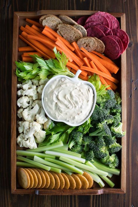 Healthy Bean Dip, Healthy Spinach Dip, Cold Dip, Cold Dip Recipes, Gambling Art, Cold Dips, Party Tray, Black Bean Salsa, Dip Tray