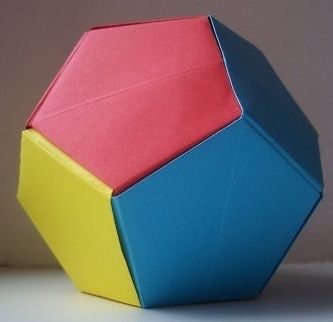 Waldorf Teaching, Geometric Origami, Math Crafts, School Creative, Instruções Origami, Modular Origami, Flower Ball, Diy Creative Crafts, Paper Folding