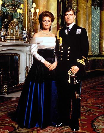 Prince Andrew And Fergie, Sarah Duchess Of York, Reine Elizabeth Ii, English Royalty, Elisabeth Ii, Sarah Ferguson, Young Prince, Duchess Of York, Royal Life