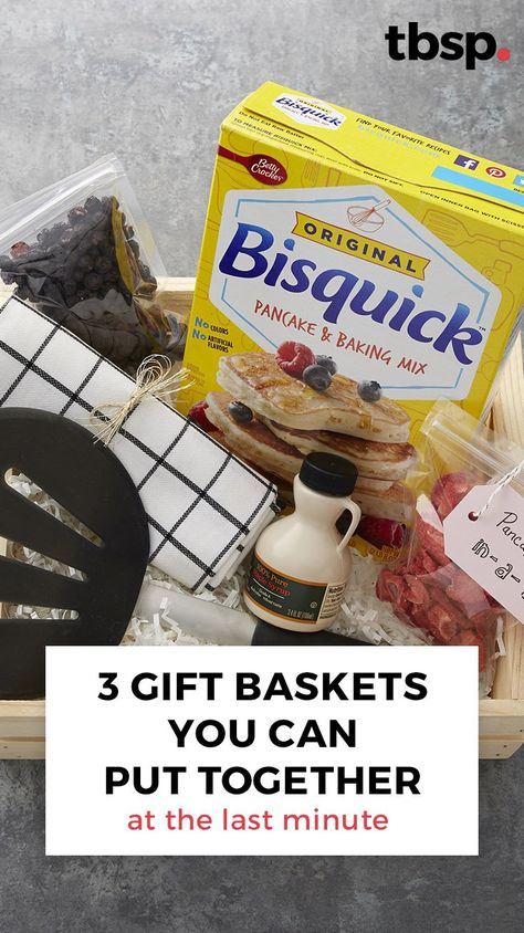 So you forgot that *one* person's gift? No worries, happens to the best of us. These adorable DIY gift baskets come together after one quick trip to the grocery store. Diy Breakfast Basket Gift Ideas, Brunch Basket Ideas, Meal Kit Gift Basket, Breakfast Themed Gift Baskets, Grocery Gift Basket Ideas, Dinner On Us Gift Basket, Food Themed Gift Baskets, Waffle Maker Gift Basket Ideas, Waffle Gift Basket Ideas