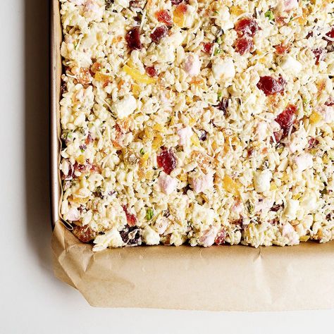 This White Christmas Slice recipe is like a white chocolate rocky road and an easy, yet impressive dessert.  Perfect for Christmas Day, or teacher's gifts. Christmas Slice, White Chocolate Rocky Road, Roast Pumpkin Salad, Impressive Dessert, Kids Recipe, Rice Bubbles, Pumpkin Salad, Slice Recipe, Impressive Desserts