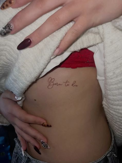 Lama Del Rey Tattoo, Caroline Tattoo Ideas, Born To Die Tattoo, Lana Del Rey Tattoos, Lana Del Rey Tattoo, Hogwarts Tattoo, Rib Tattoo, Magical World, Lana Del Rey