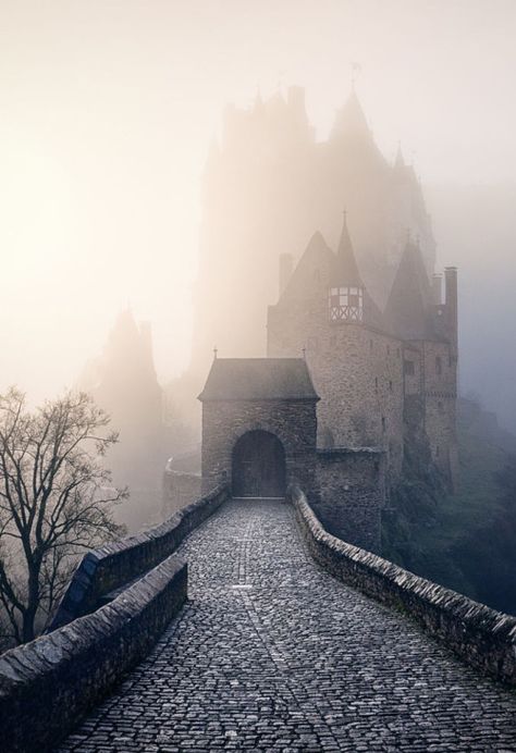 coiour-my-world: Eltz castle ~ Max Conrad Eltz Castle, Old Castle, Chateau Medieval, Abandoned Mansions, Beautiful Castles, A Castle, The Fog, Medieval Castle, Magical Places