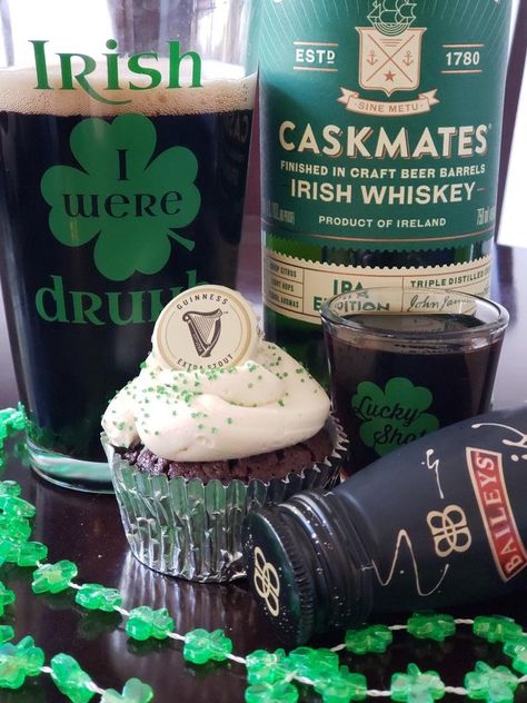 Irish Car bomb Cupcakes Bourbon Cupcakes, Caramel Bourbon, Irish Car Bomb Cupcakes, Irish Car Bomb, Irish Car, Cream Room, Car Bomb, Beer Barrel, Bittersweet Chocolate