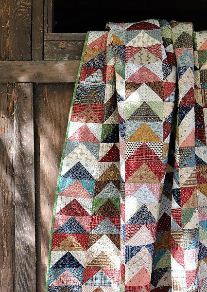 Scrappy Flying Geese Units Make a Wonderful Quilt - Quilting Digest Quilting Digest, Rustic Quilts, Wild Goose, Flying Geese Quilt, Classic Quilts, Country Quilts, Scrap Quilt Patterns, Primitive Farmhouse, Memory Quilt