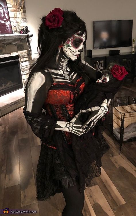 Dead Costume Ideas Women, Dead Costume, Day Of The Dead Halloween Costume, Day Of The Dead Womens Costume, Catrina Outfit Costume Ideas, Red And Black Day Of The Dead Makeup, Sugar Skull Halloween Costume Diy, Couple Day Of The Dead Halloween Costumes, Day Of The Dead Outfit