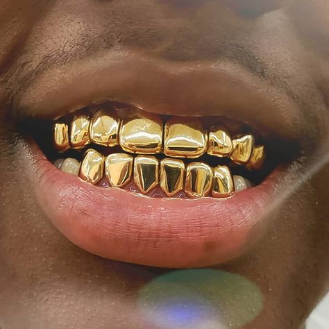 Gold Slugs, Mouth Grills, Grillz Teeth, Gold Grill, Diamond Teeth, Teeth Art, Gold Grillz, Grills Teeth, Bling Fashion