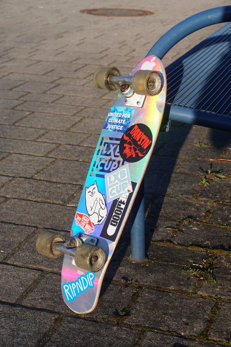 Where To Put Stickers On A Skateboard [Complete Guide] Where To Put Stickers, Best Skateboard Decks, Skateboard Wallpaper, Surf Competition, Skateboard Aesthetic, Skateboard Deck Art, Black Deck, Skate Stickers, Deck Art