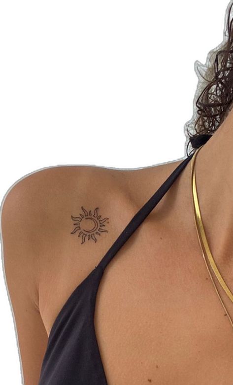 Moon On Back Tattoo, Collar Bone Tattoo Ideas For Women, Sun Tattoo Stomach, Back Of Neck Sun Tattoo, Burning Sun Tattoo, Neck Hairline Tattoo, Sun Collarbone Tattoo, Sun Tattoo Shaded, Tattoo On Chest Women