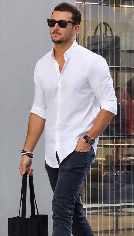 Shirts To Wear With Jeans, How To Wear Shirt, Jeans Outfit Men, White Shirt Outfits, White Jeans Men, Trendy Spring Outfits, Male Clothes, Mens Casual Dress Outfits, Mens Fashion Jeans