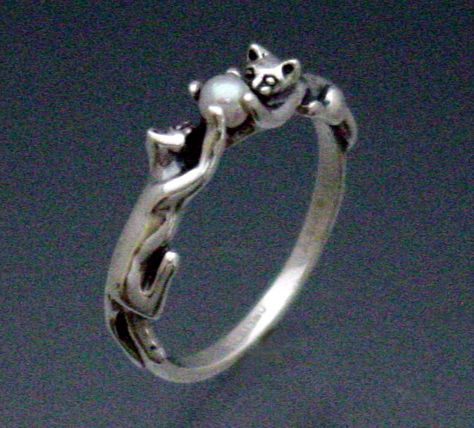 Two Cats Ring with Pearl. $45.00, via Etsy. Ring With Pearl, Silver Cat Ring, Cat Things, Mermaid Ring, Two Cats, Cat Ring, Silver Cat, Cat Jewelry, Cat Stuff