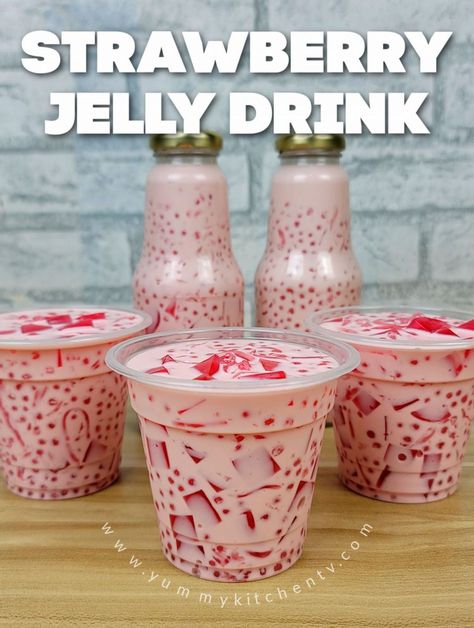 Korean Drinks Recipe, Jelly Drink, Almond Jelly, Tapioca Pearl, Diy Jelly, Korean Drinks, Milkshake Flavours, Milk Jelly, Filipino Food Dessert