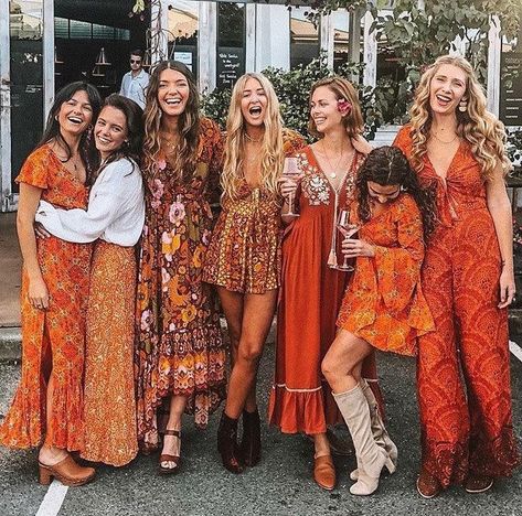 JUNE HIPPIE on Instagram: “Orange dresses collection by @ninelivesbazaar 🧡✨🧡✨🧡#bohemianstyle #bohemianfashion #bohemiandress #bohemianoutfit #bohostyle #bohofashion…” Moda Hippie, Outfits 70s, Orange Dresses, Mode Hippie, 70s Inspired Fashion, 70s Outfits, Estilo Hippie, Nine Lives, Mode Boho